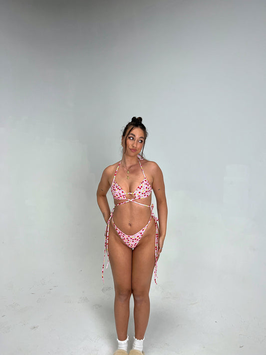 Ophelia V Kini bottom